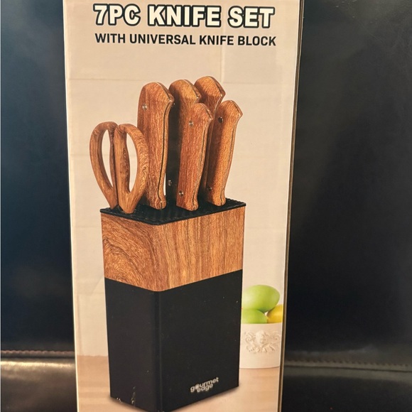 7-Piece Knife Set with Universal Knife Block